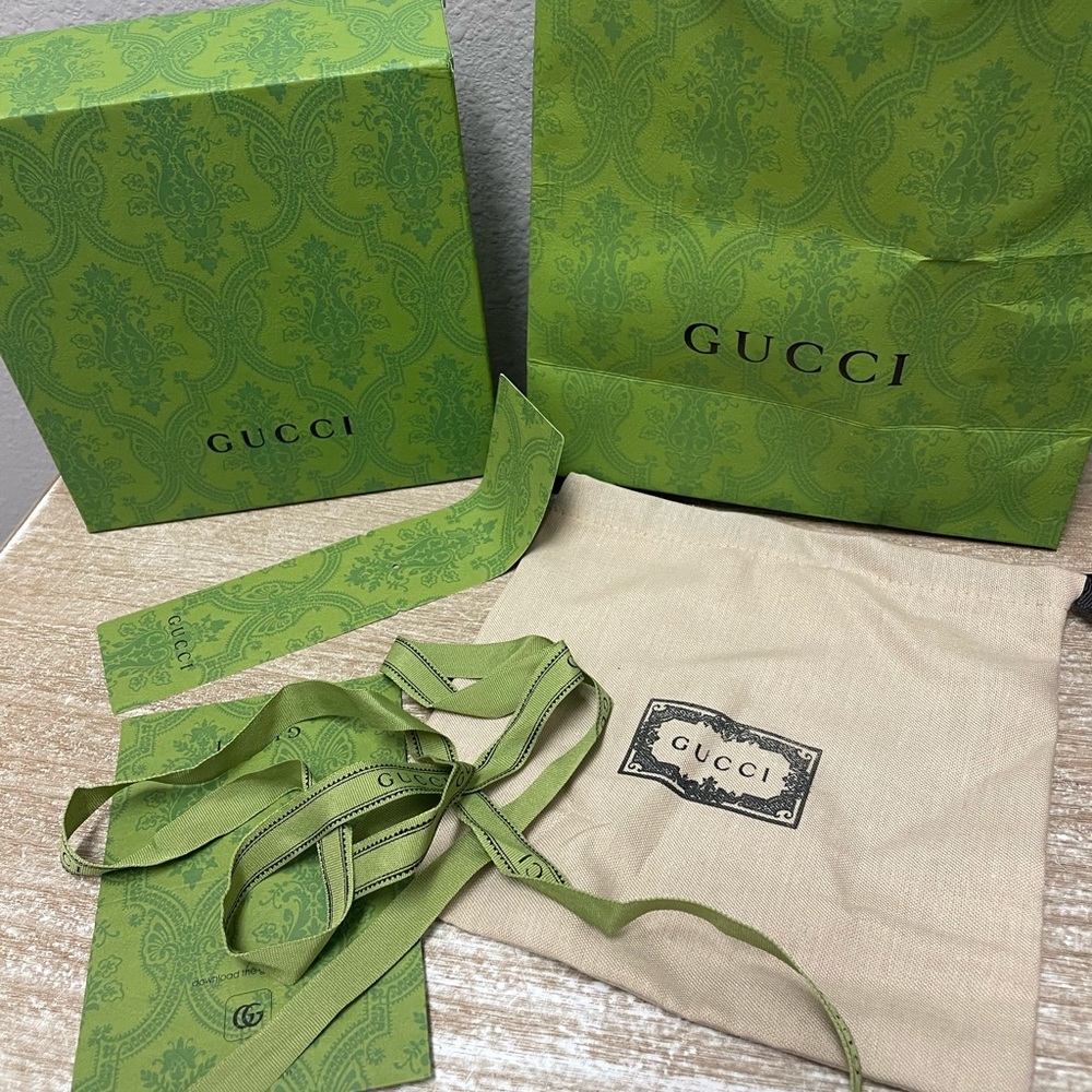 Empty Gucci box set with shopping bag